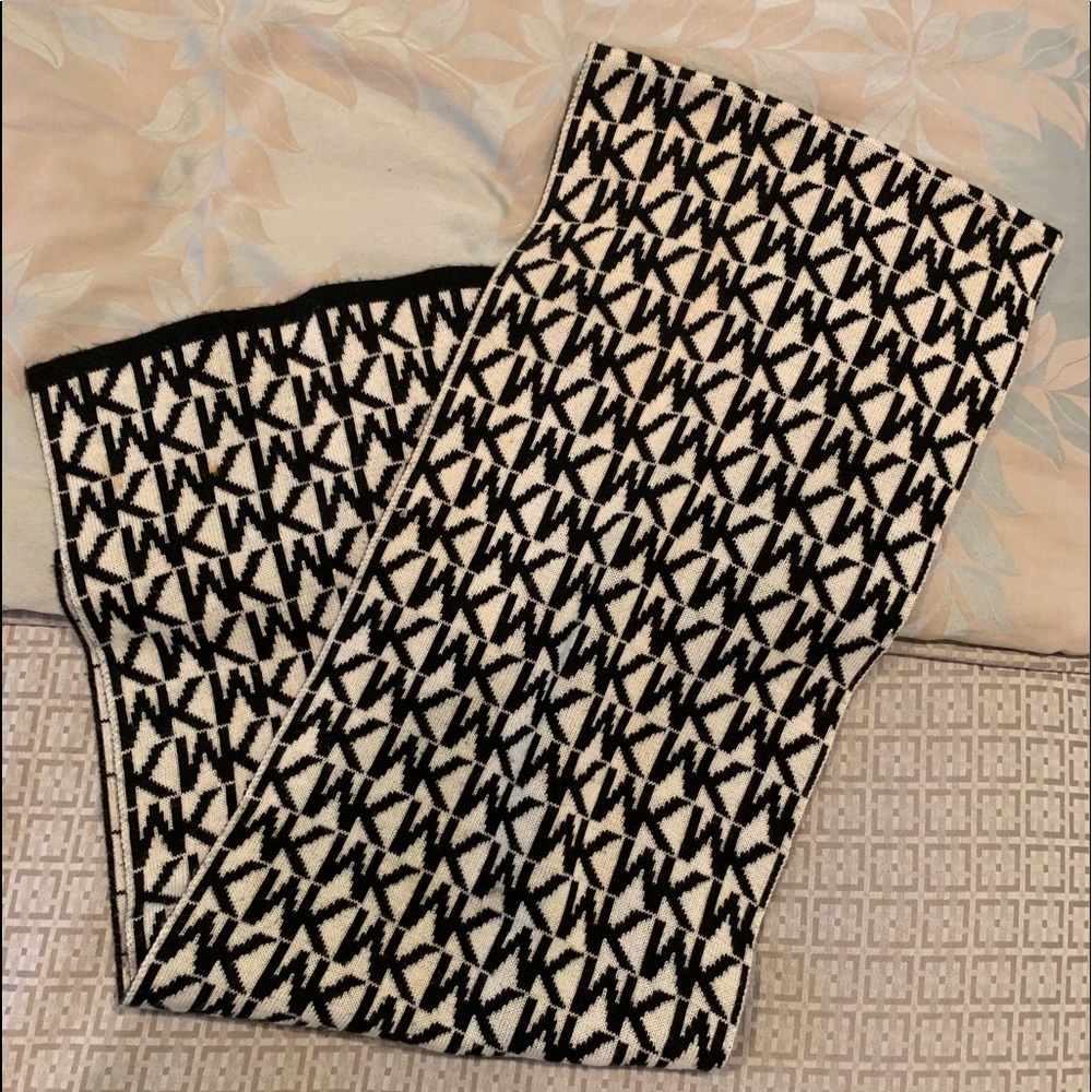 Michael Kors Scarf
